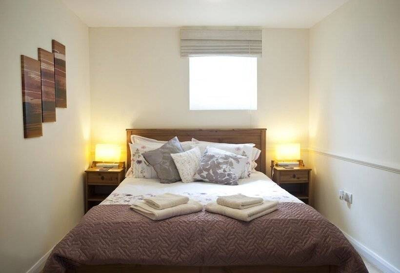 Bryn Melyn Farm Cottages  5 Luxury Cottages In A Stunning Setting With Wood Fired Hot Tub