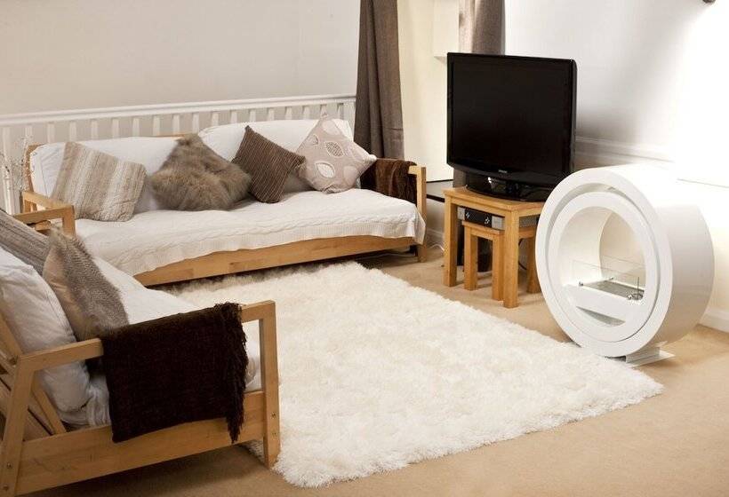 Bryn Melyn Farm Cottages  5 Luxury Cottages In A Stunning Setting With Wood Fired Hot Tub