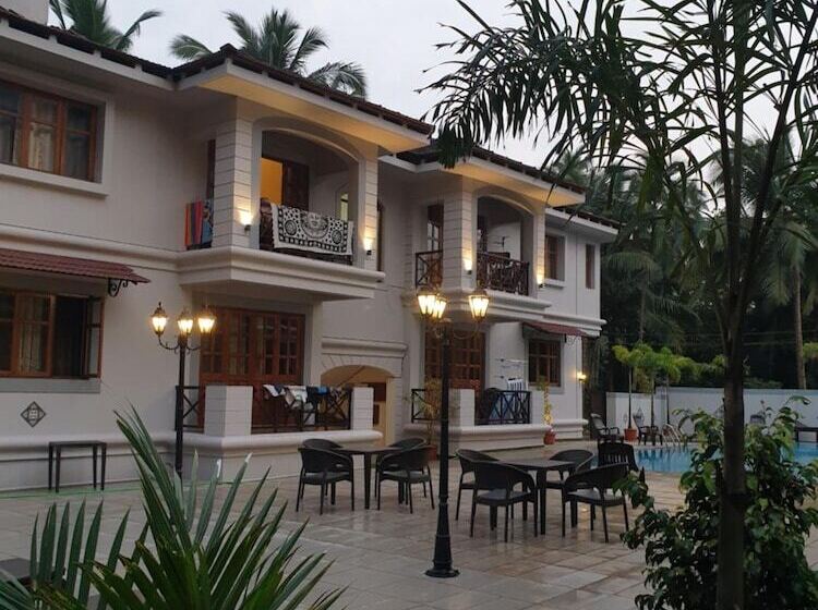 Coastal Suites Apart