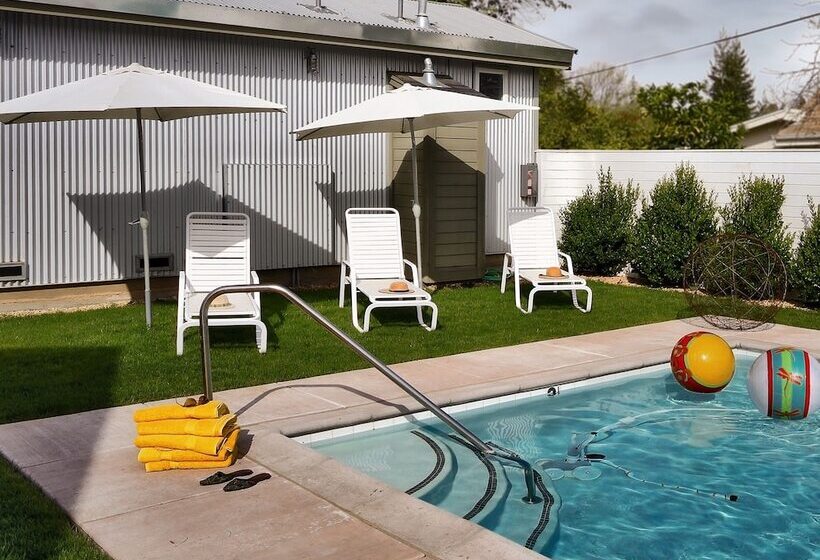 Cottages At Healdsburg