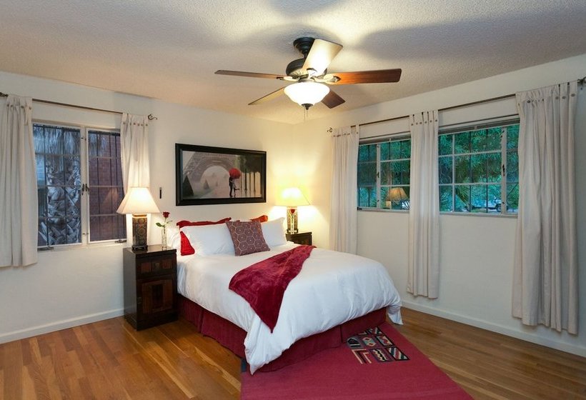 Desert Retreat Bungalow By Casago