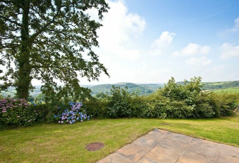 Green Acres Cottages