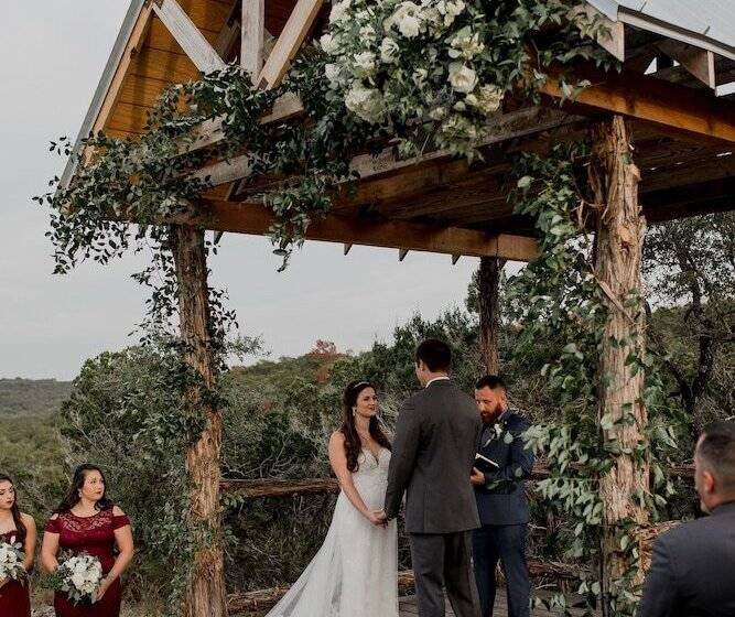 Hill Country Casitas