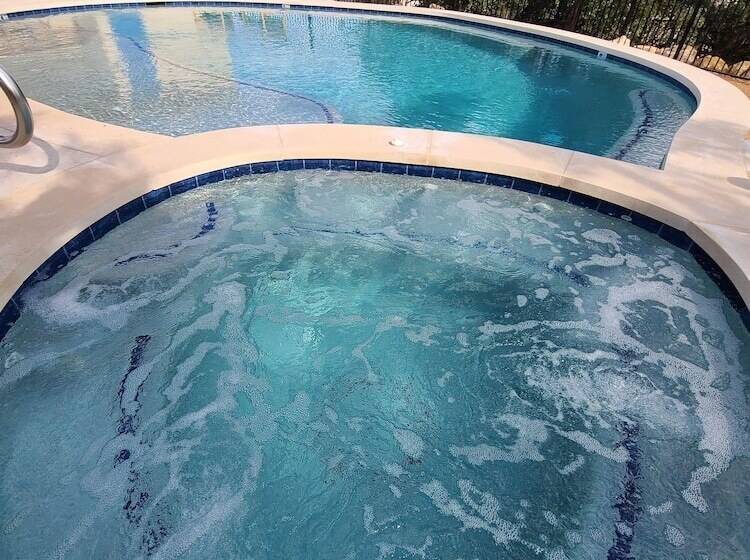 Hill Country Casitas