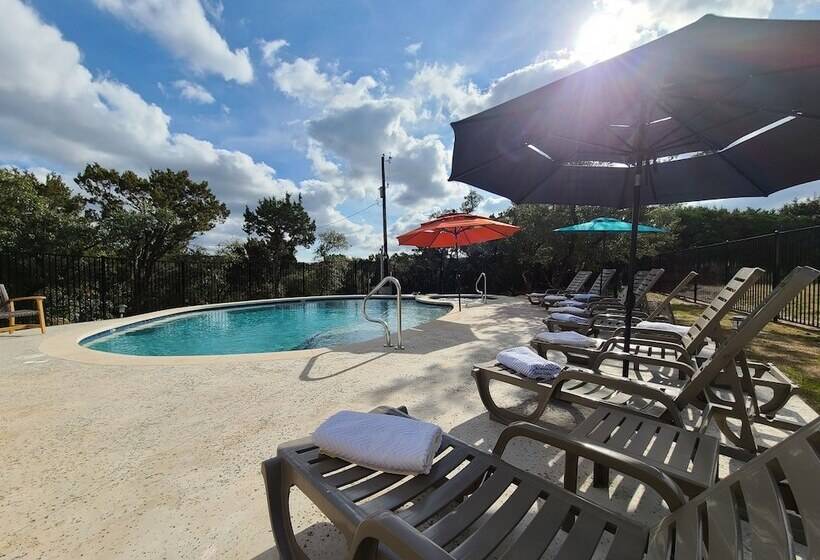 Hill Country Casitas