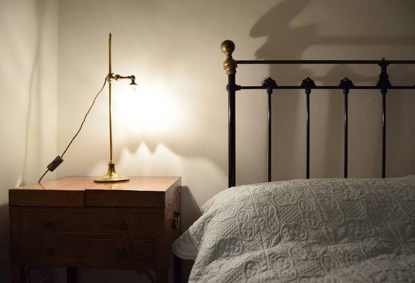 Home With Roof Terrace Hampstead Village