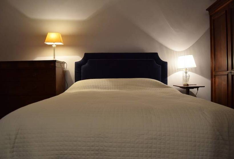 Home With Roof Terrace Hampstead Village