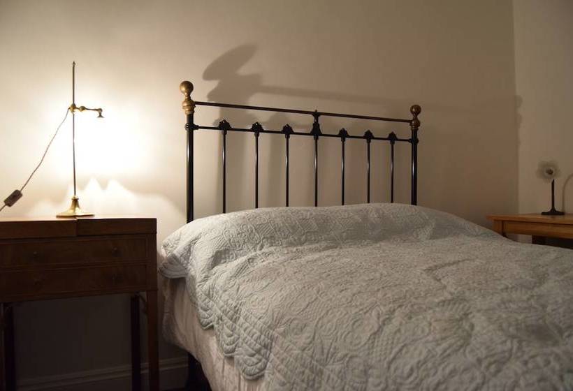 Home With Roof Terrace Hampstead Village