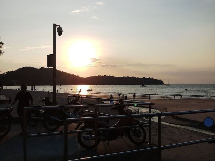 בית מלון כפרי Bangtao Mango House   Adults Only