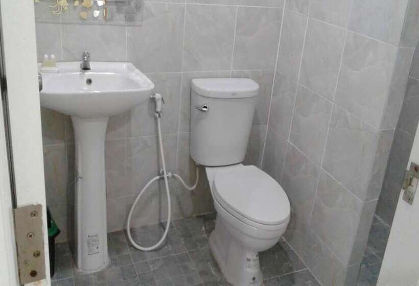 בית מלון כפרי Bangtao Mango House   Adults Only