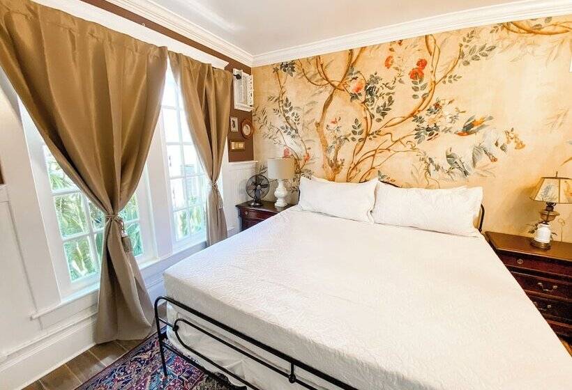 هتل Park Place Inn And Cottages