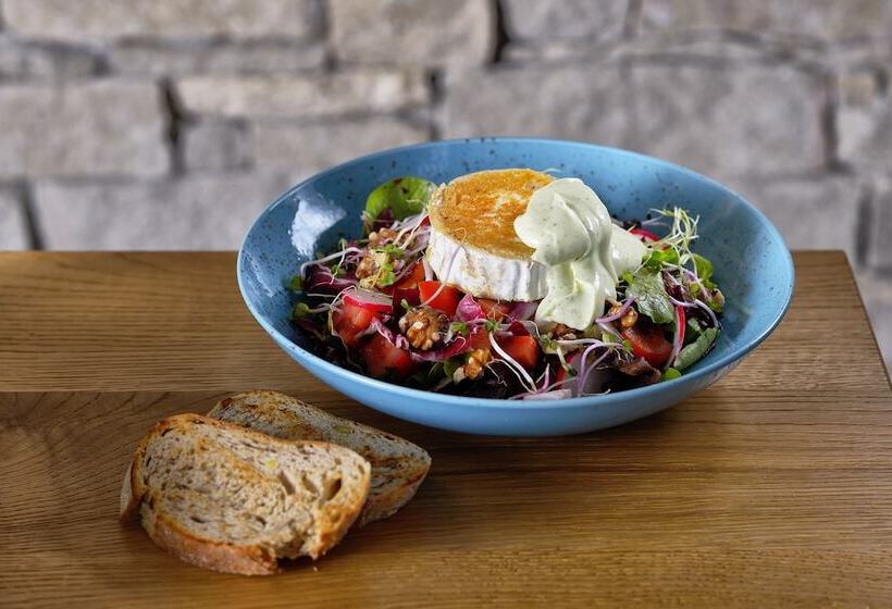 בית מלון כפרי Pecr Deep