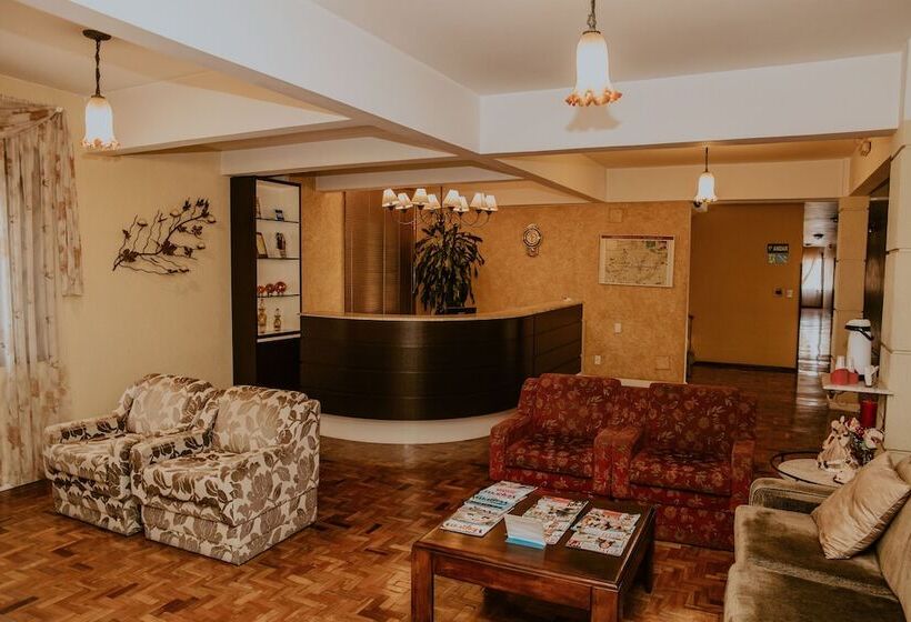 فندق Pousada Caxiense