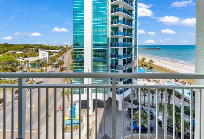 هتل Sandy Beach Resort