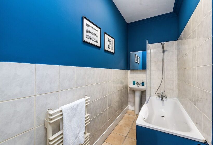 호텔 Sherlock S Residence By Allô Housing