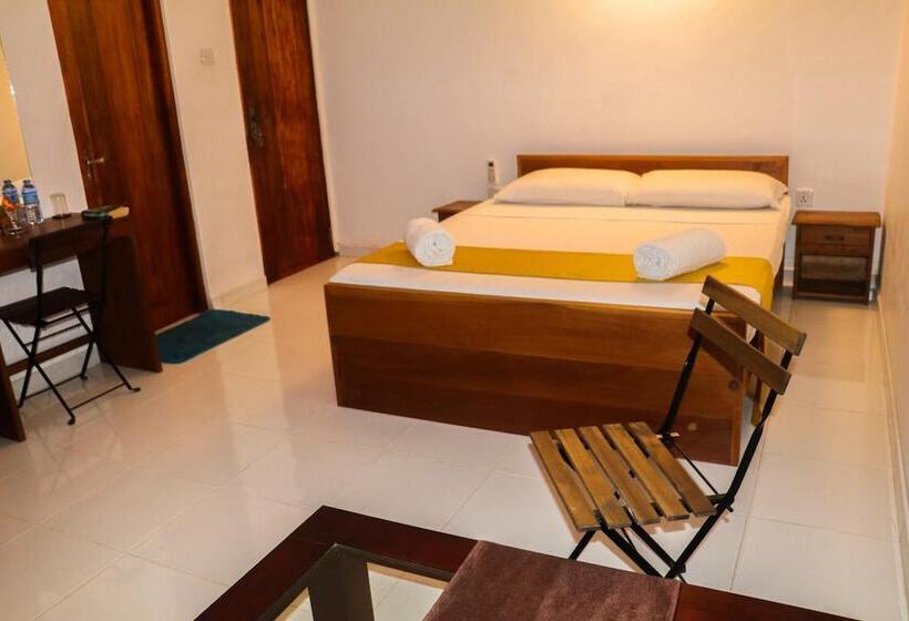 Hotel The Calm Cabana