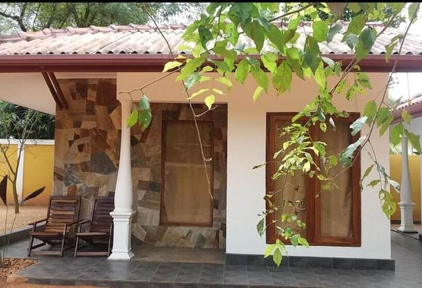 Hotel The Calm Cabana