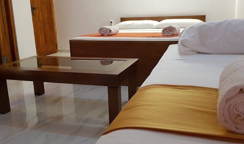 Hotel The Calm Cabana