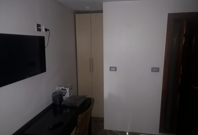 Отель The President