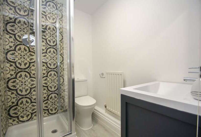 Marina Apartment Parking By Brighton Holiday Lets