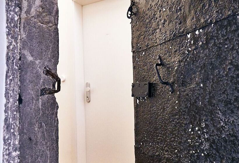 پانسیون Apartments And Rooms Meščanka