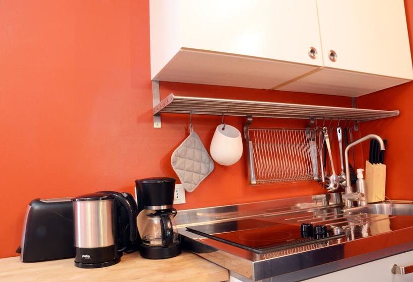 پانسیون Apartments And Rooms Meščanka