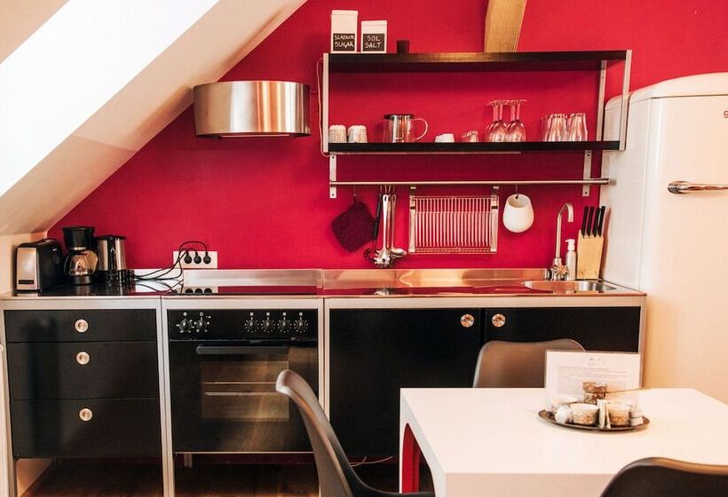 پانسیون Apartments And Rooms Meščanka