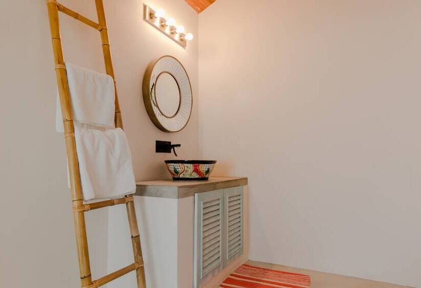 פנסיון Babylon Beach