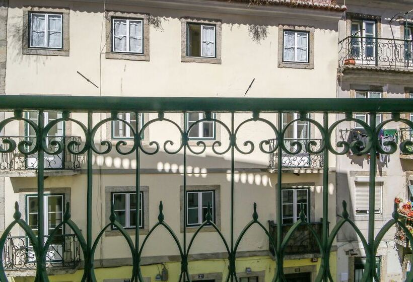 پانسیون Bairro House Lisbon Charming Suites