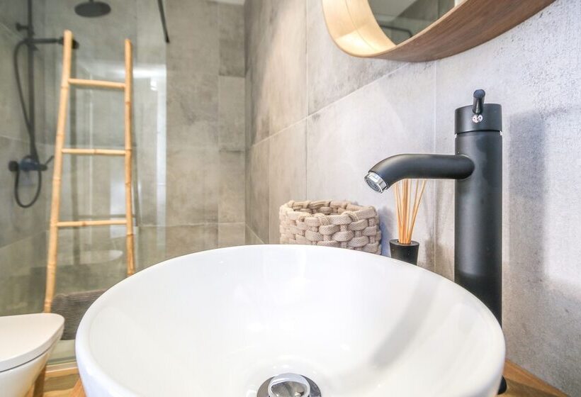 پانسیون Bairro House Lisbon Charming Suites