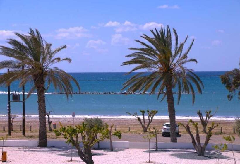 פנסיון Blue Diamond Villas