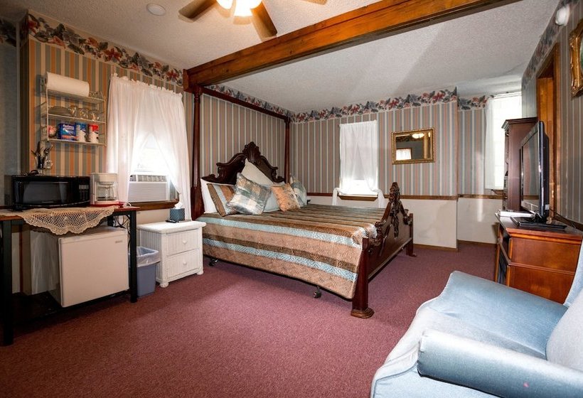 ペンション Cottages On Main