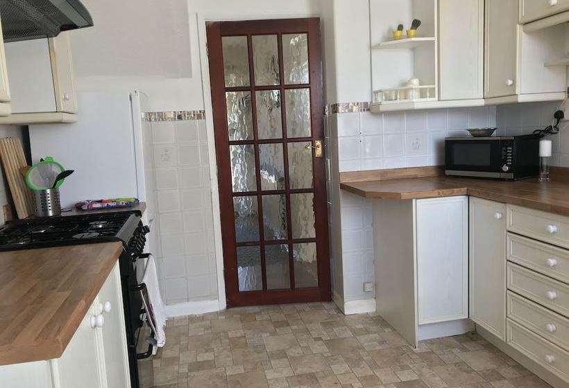 ペンション Courtland House