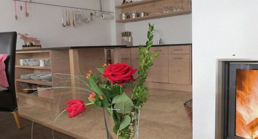 펜션 Ferienwohnung Landhaus Alpinum