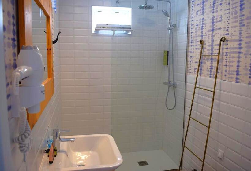 بنسيون La Surferia