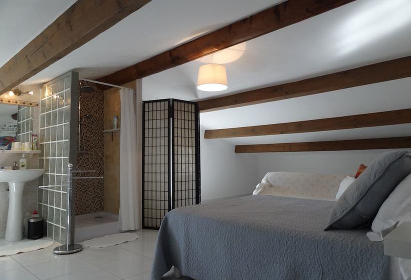 بنسيون Locations Des Alpilles