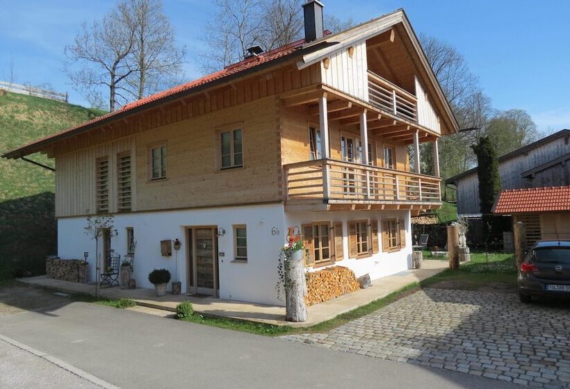 펜션 Mountainlodge Dorfhaus