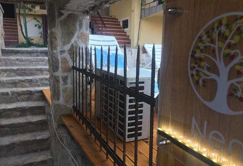 پانسیون Neni Apartments