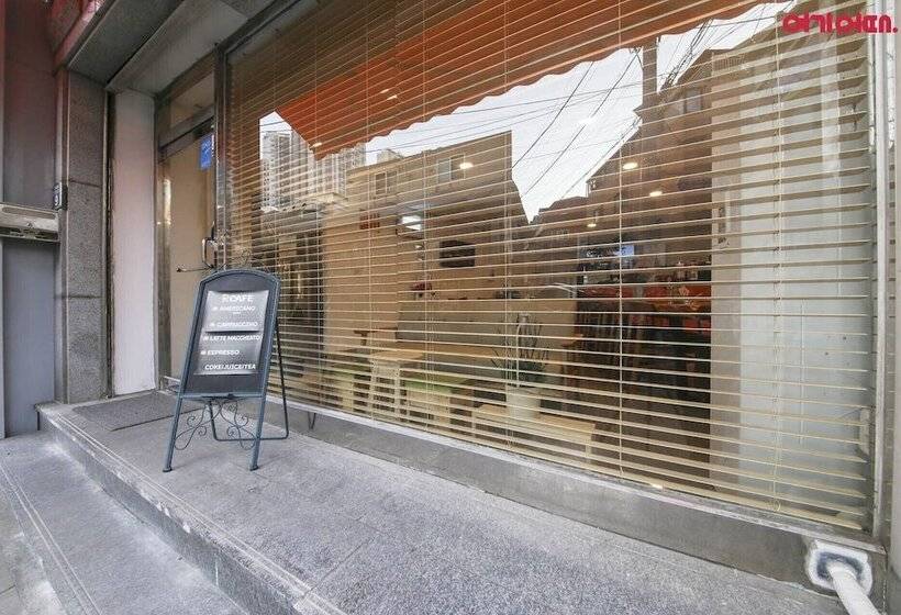 פנסיון Seoul Station R Guesthouse