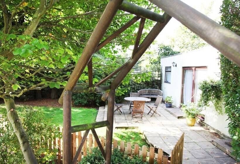 Пансион Sheephouse Manor