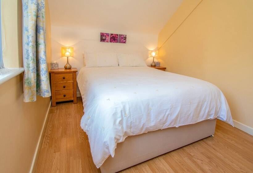 بنسيون The Coachhouse