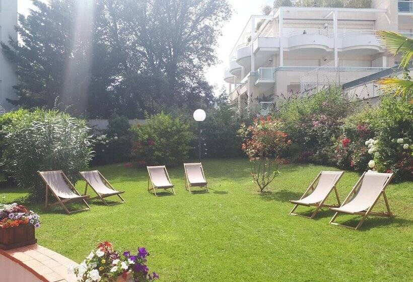 استراحتگاه Vvf Résidence Arcachon