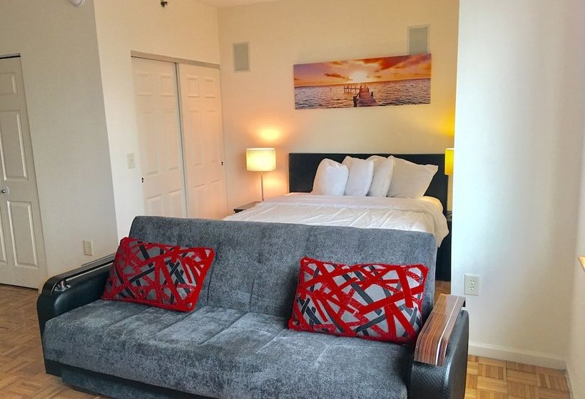 Skyview Luxury Suites New York City