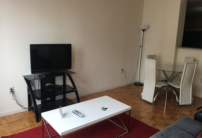 Skyview Luxury Suites New York City