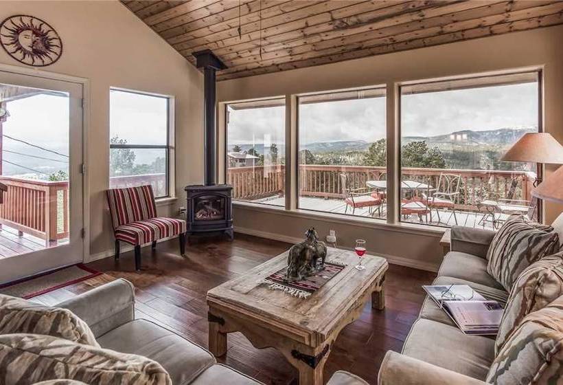 2 Spirit Lodge  Two Bedroom Cabin With Hot Tub