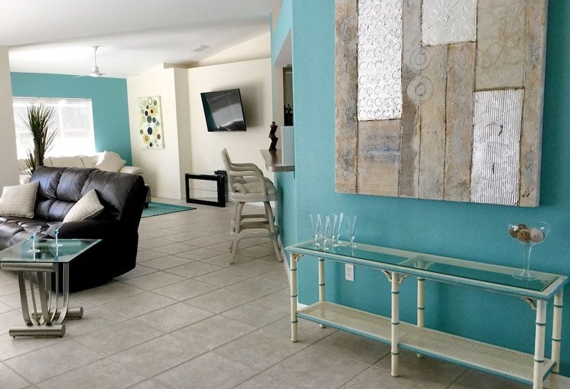 Sunny Daze Rotonda West