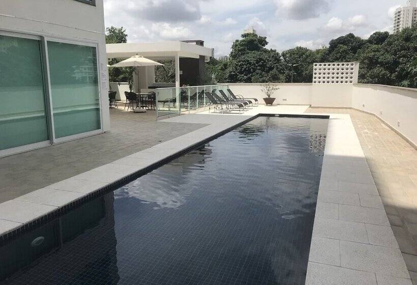 Starlis Home   Versátil