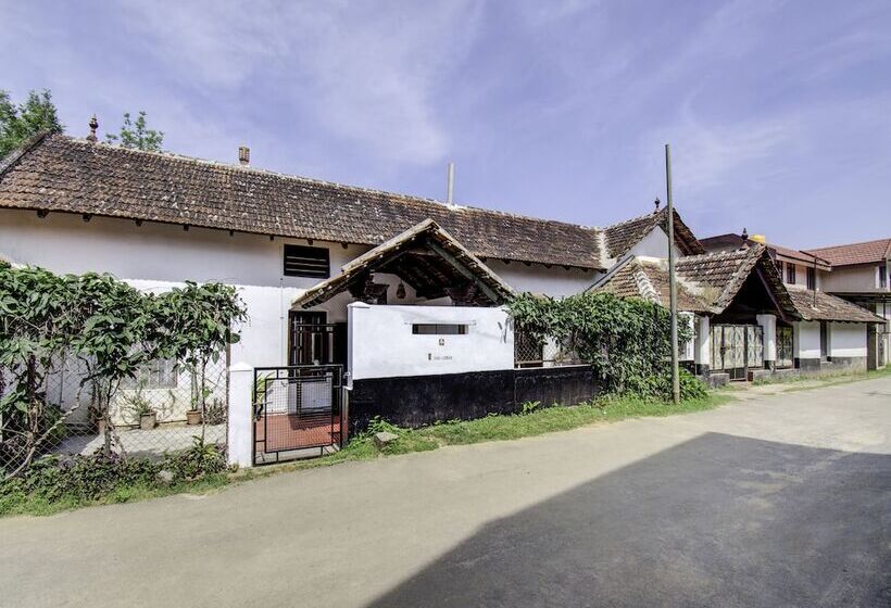 Vintage Studio Home By Oyo Rooms