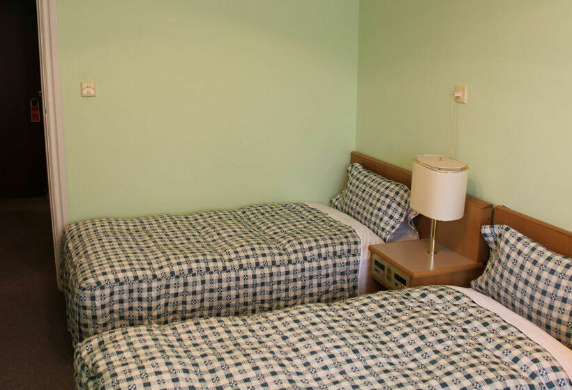 בית מלון כפרי The Gavan