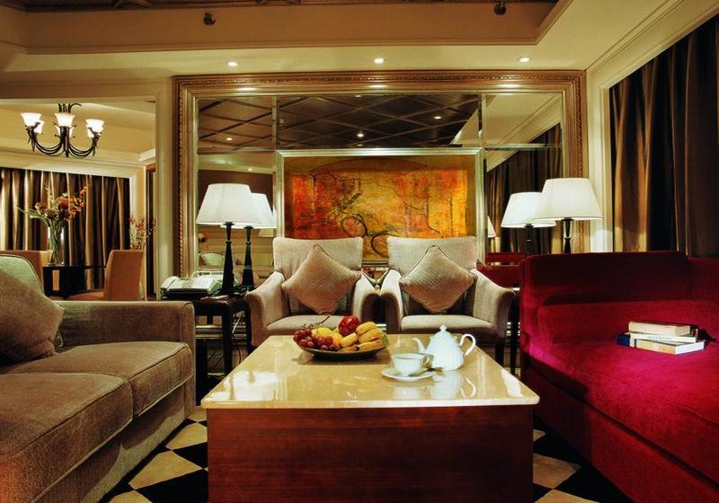 호텔 999 Royal Suites & Towers